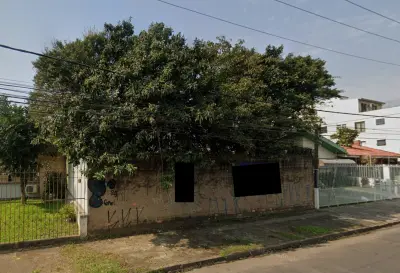 Imagem de Terreno com 375m² no bairro Barão do Caí