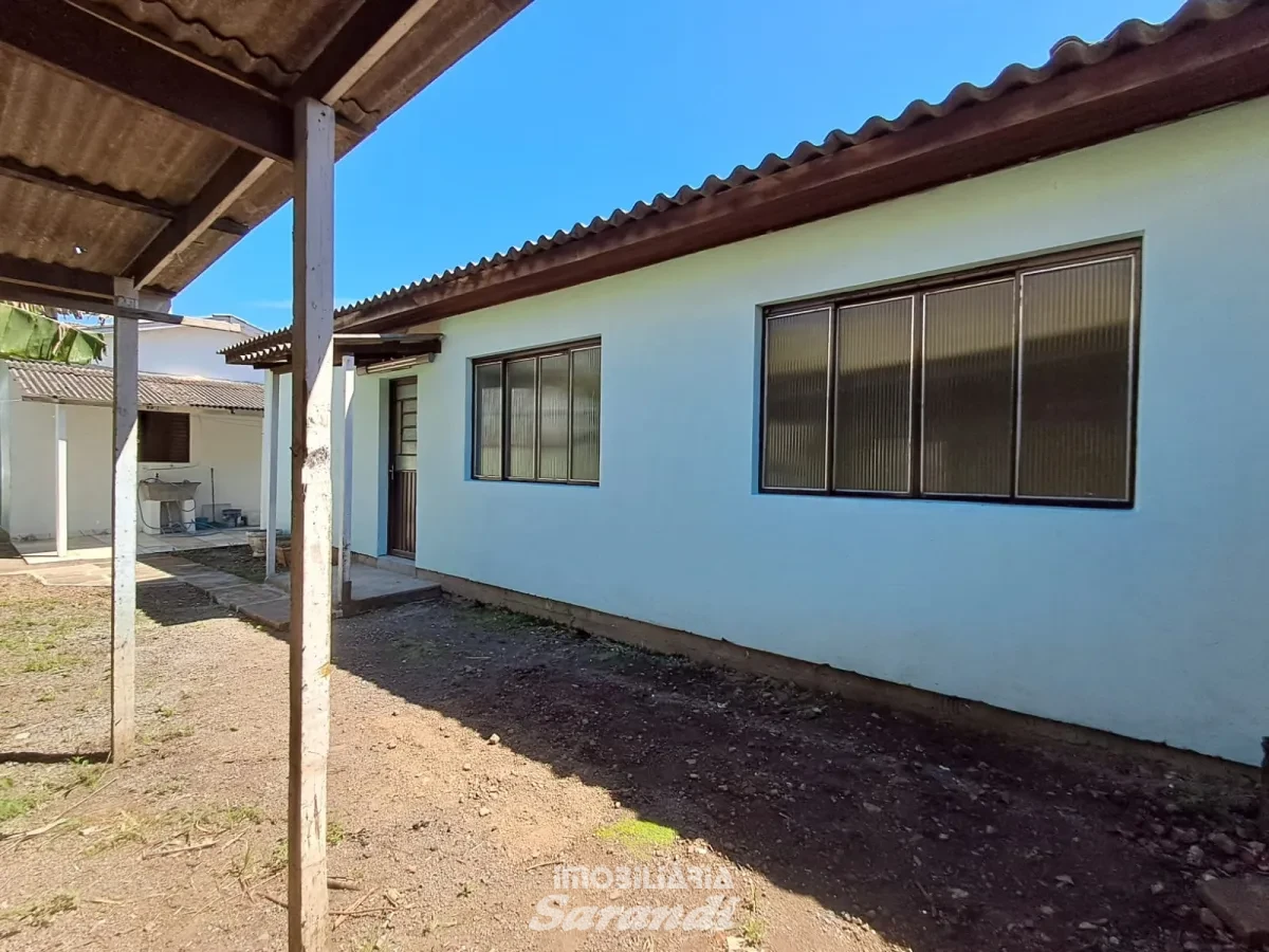 Imagem de Imóvel com duas casas no patio no bairro Sarandi