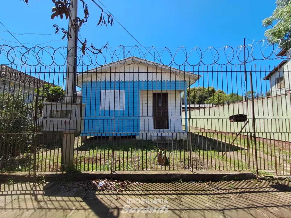 Imagem de Imóvel com duas casas no patio no bairro Sarandi