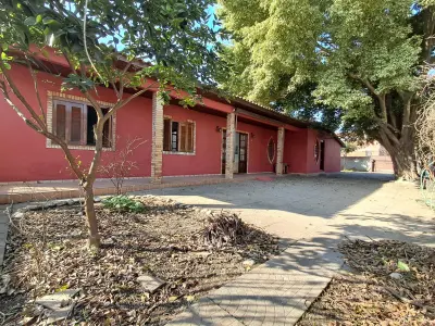 Imagem de Casa de alvenaria três dormitórios bairro sarandi Porto Alegre