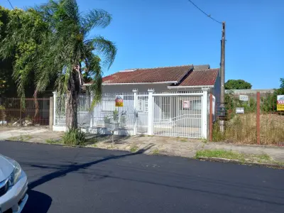 Imagem de Casa de alvenaria quatro dormitórios bairro sarandi Porto Alegre