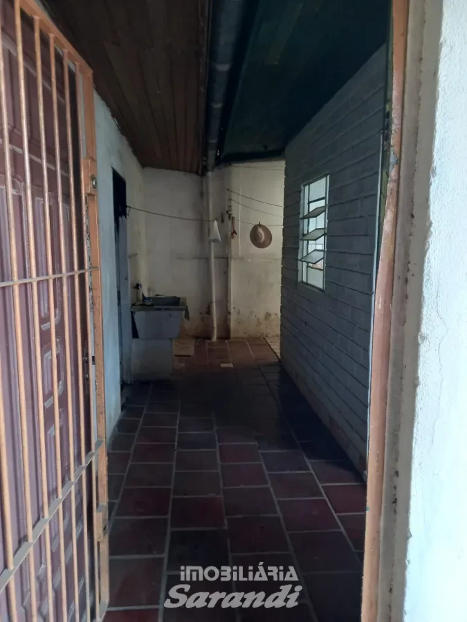 Imagem de Casa de Alvenaria três dormitórios bairro Rubem berta Porto Alegre