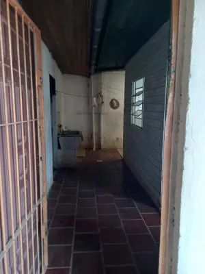 Imagem de Casa de Alvenaria três dormitórios bairro Rubem berta Porto Alegre