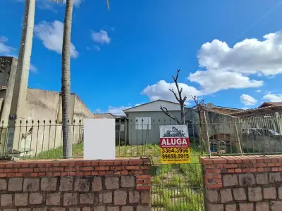 Imagem de Casa com 3 dormitórios, pátio amplo no bairro Sarandi