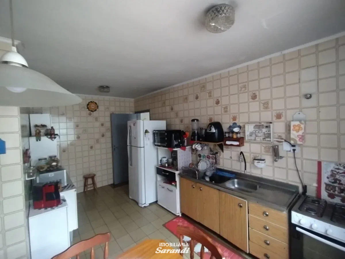 Imagem de Sobrado de alvenaria Três dormitórios, anexo nos fundos com dois dormitórios bairro sarandi Porto Alegre