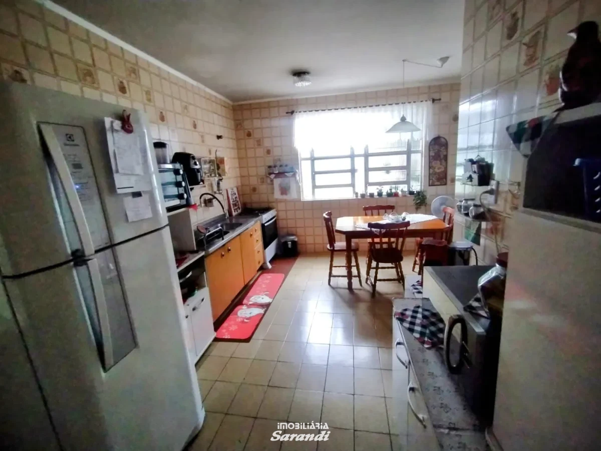 Imagem de Sobrado de alvenaria Três dormitórios, anexo nos fundos com dois dormitórios bairro sarandi Porto Alegre
