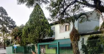Imagem de Sobrado de alvenaria Três dormitórios, anexo nos fundos com dois dormitórios bairro sarandi Porto Alegre