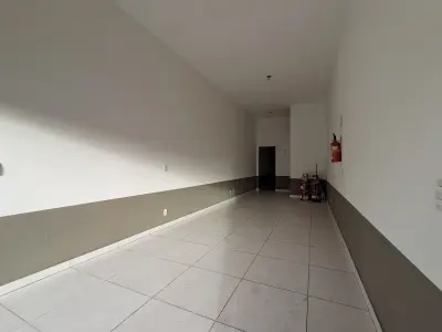 Imagem de  Loja comercial localizada na Assis Brasil aproximadamente 42m²