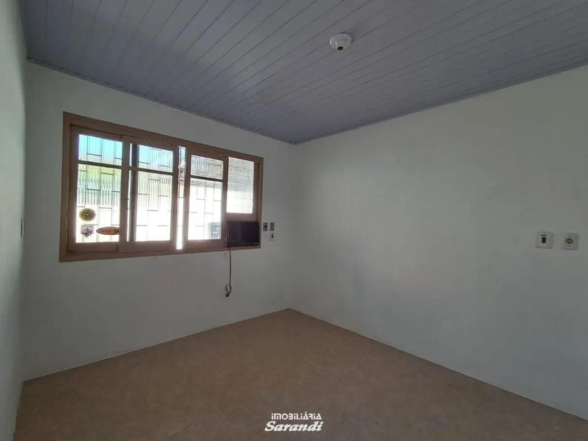 Imagem de Casa em alvenaria no bairro Sarandi