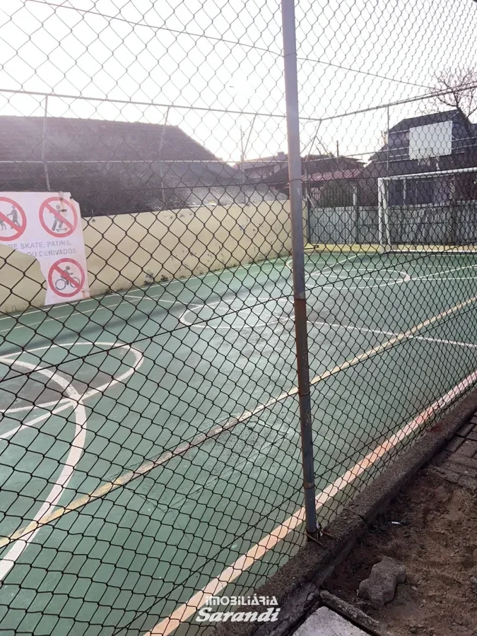 Imagem de Sobrado de alvenaria em condominio fechado com três dormitórios e uma vaga.