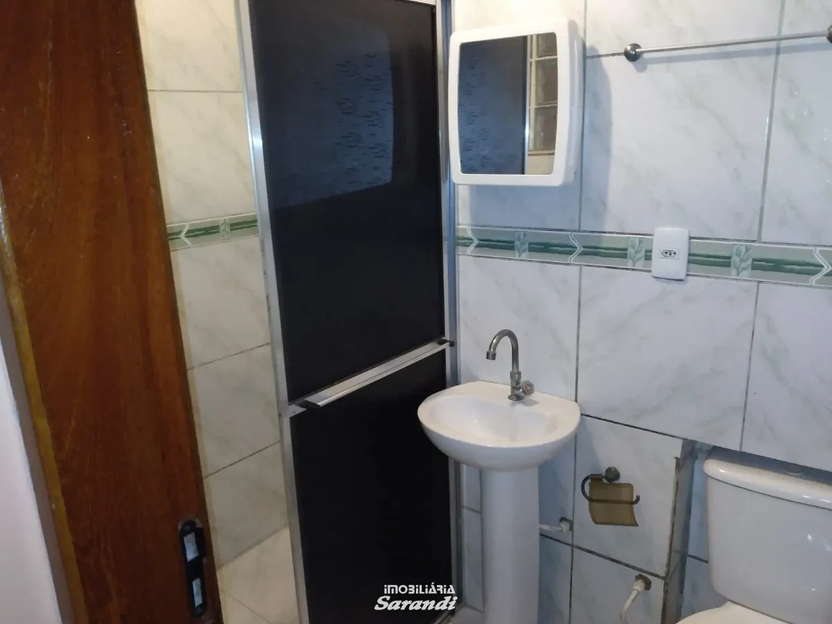 Imagem de Casa de alvenaria três dormitórios e casa fundos dois dormitórios bairro sarandi Porto Alegre