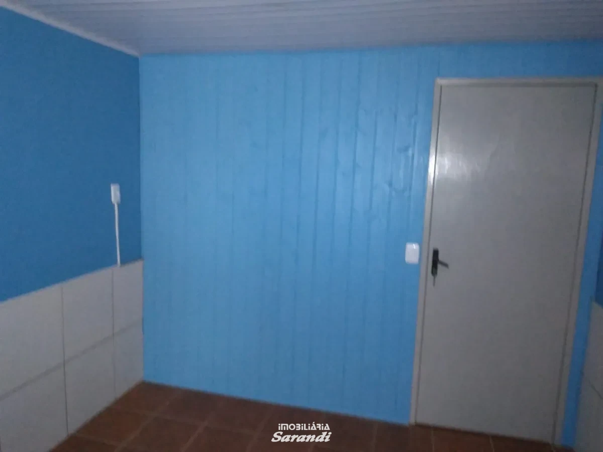 Imagem de Casa de alvenaria três dormitórios e casa fundos dois dormitórios bairro sarandi Porto Alegre
