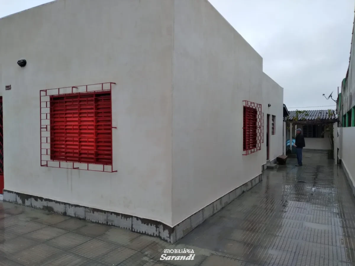 Imagem de Casa de alvenaria três dormitórios e casa fundos dois dormitórios bairro sarandi Porto Alegre