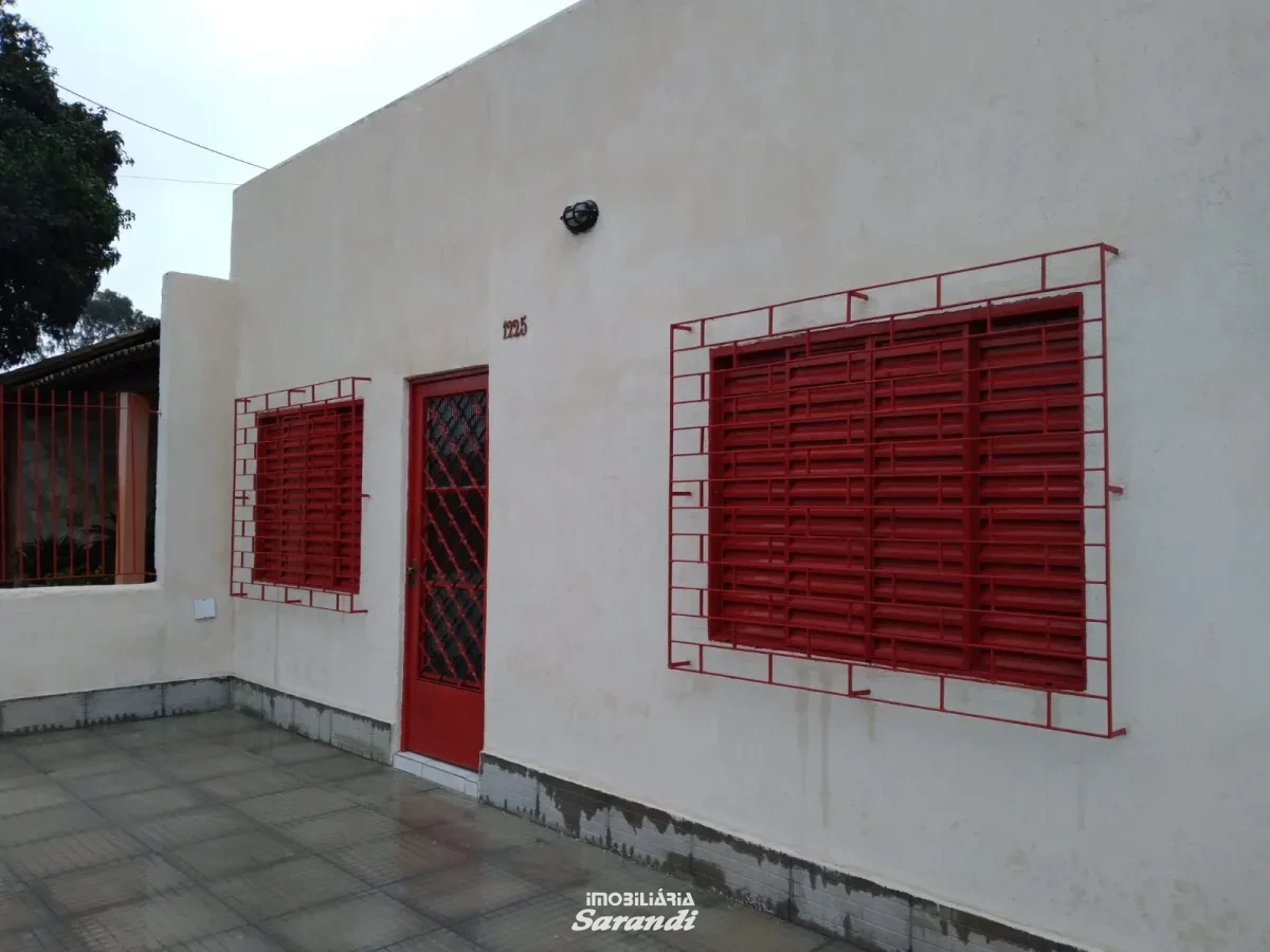 Imagem de Casa de alvenaria três dormitórios e casa fundos dois dormitórios bairro sarandi Porto Alegre