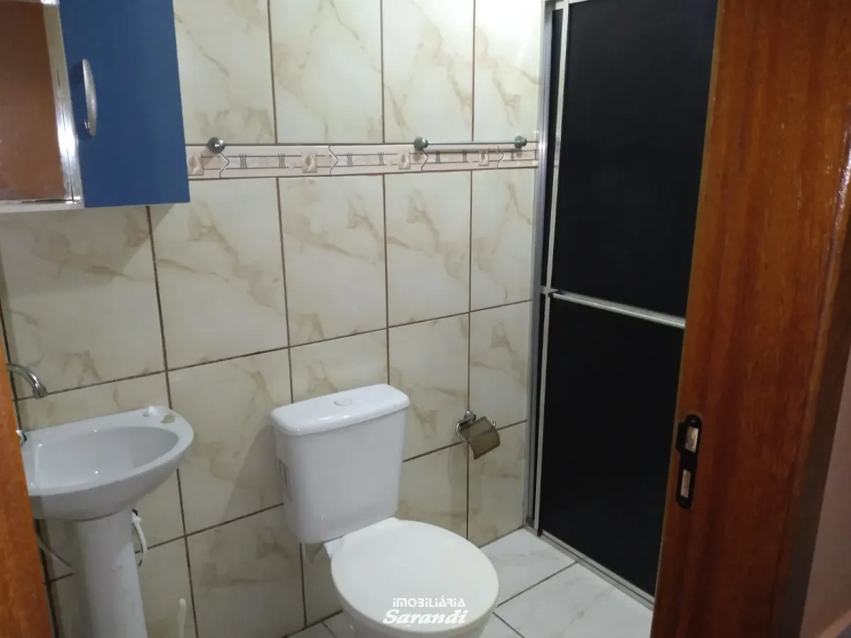Imagem de Casa de alvenaria três dormitórios e casa fundos dois dormitórios bairro sarandi Porto Alegre