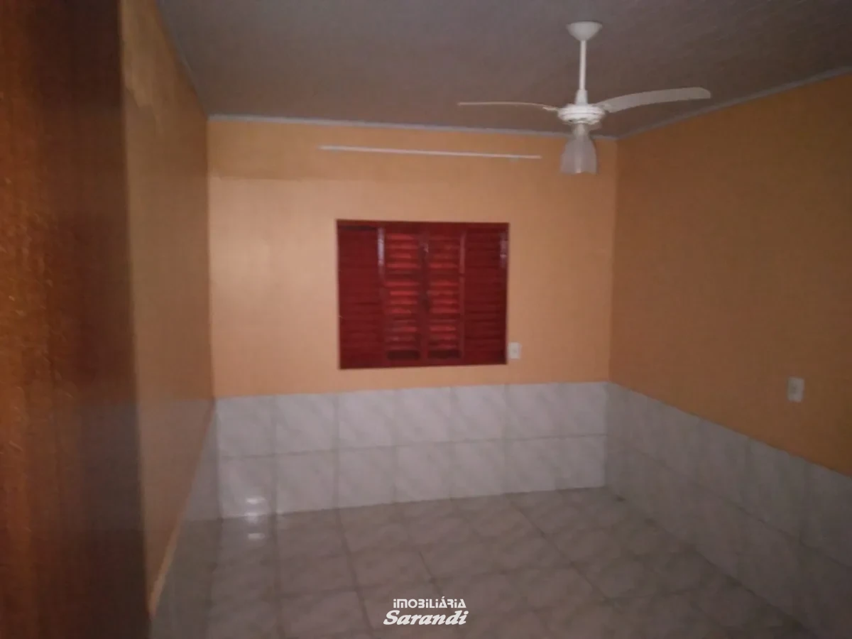 Imagem de Casa de alvenaria três dormitórios e casa fundos dois dormitórios bairro sarandi Porto Alegre