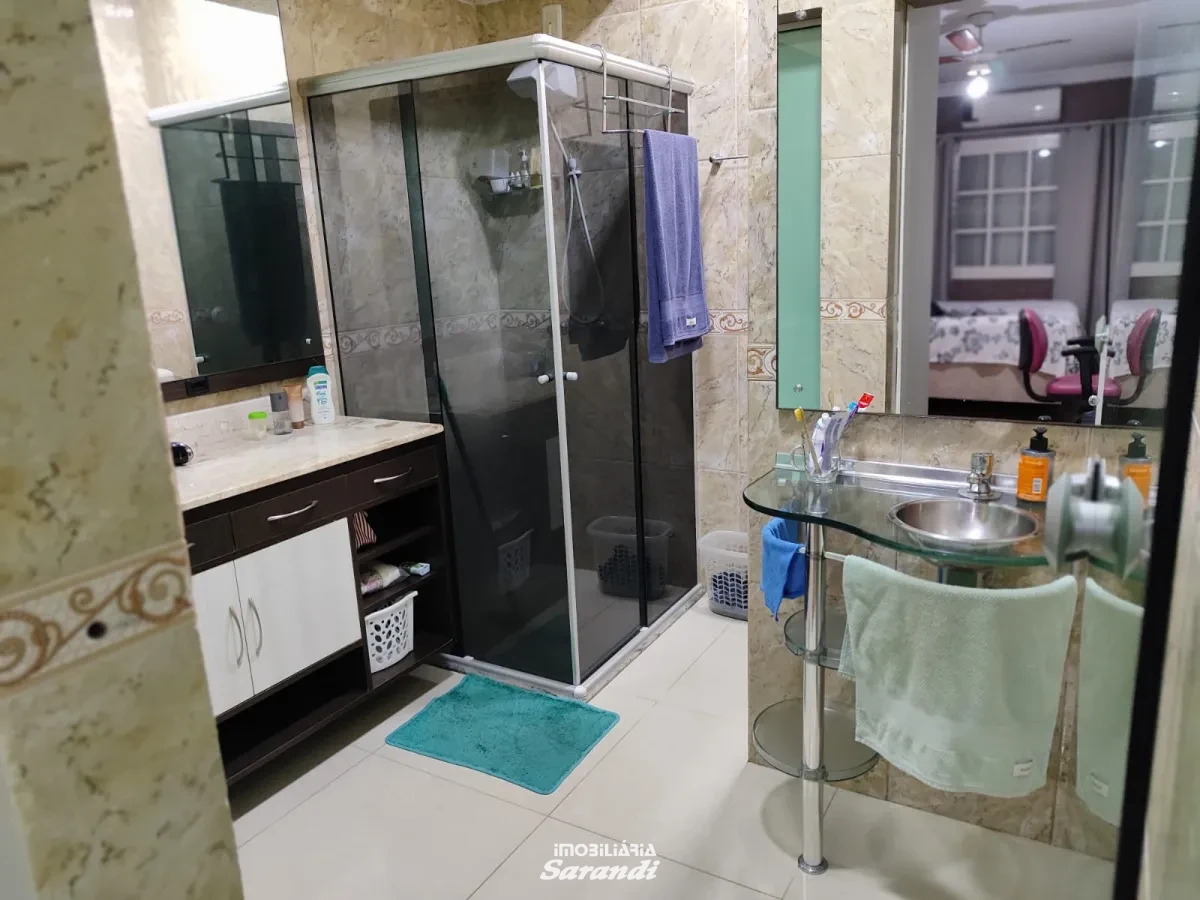 Imagem de Casa três dormitórios uma suíte, pergolado com piscina bairro sarandi Porto Alegre