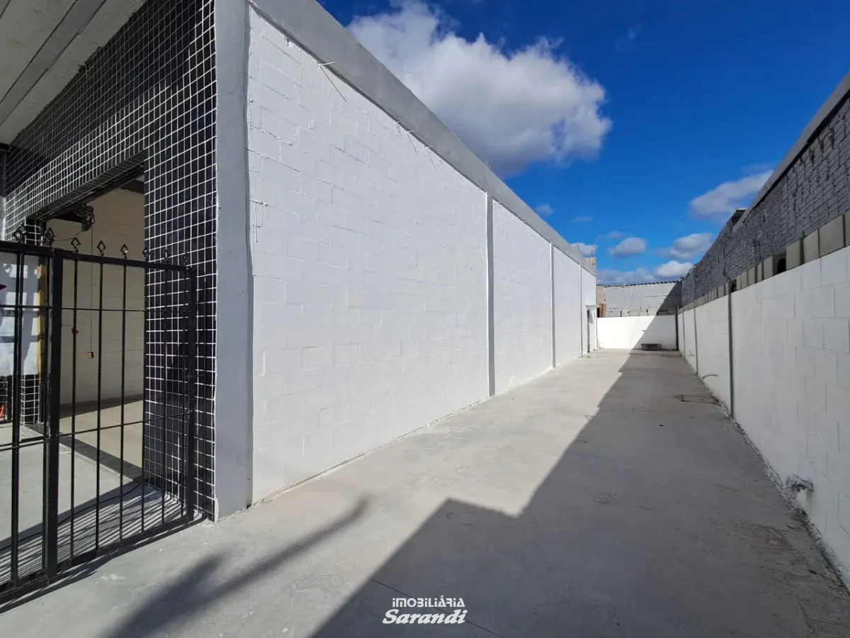 Imagem de Depósito Comercial para Locação – Oportunidade com Amplo Terreno!