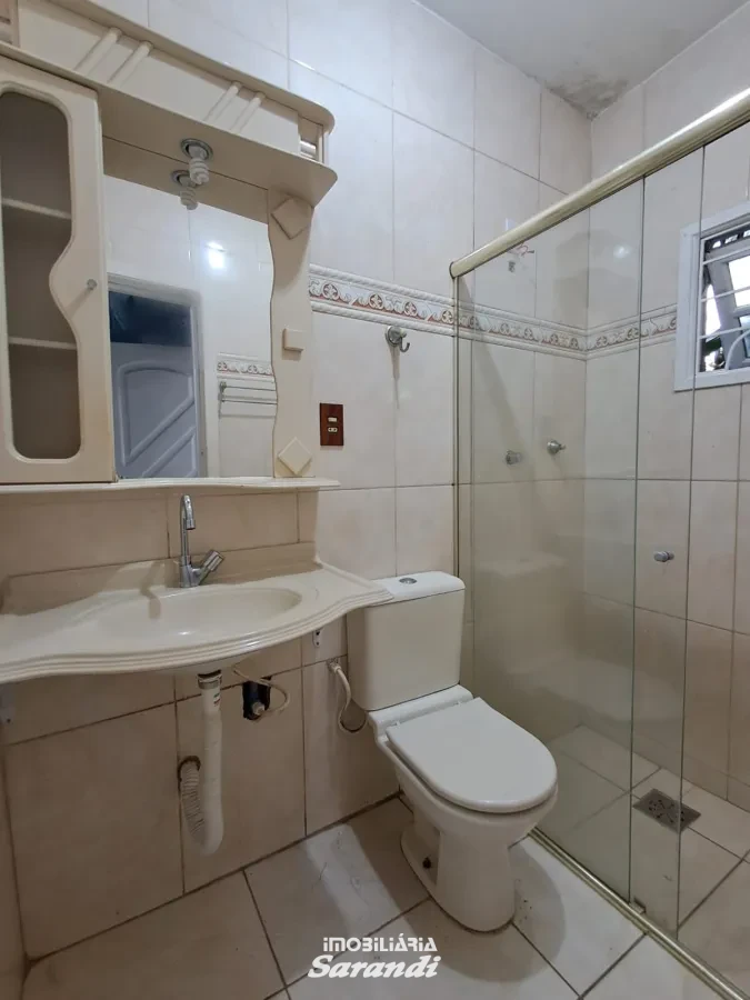 Imagem de Sobrado para locação com 2 dormitórios, sendo um deles suíte - Pátio compartilhado.