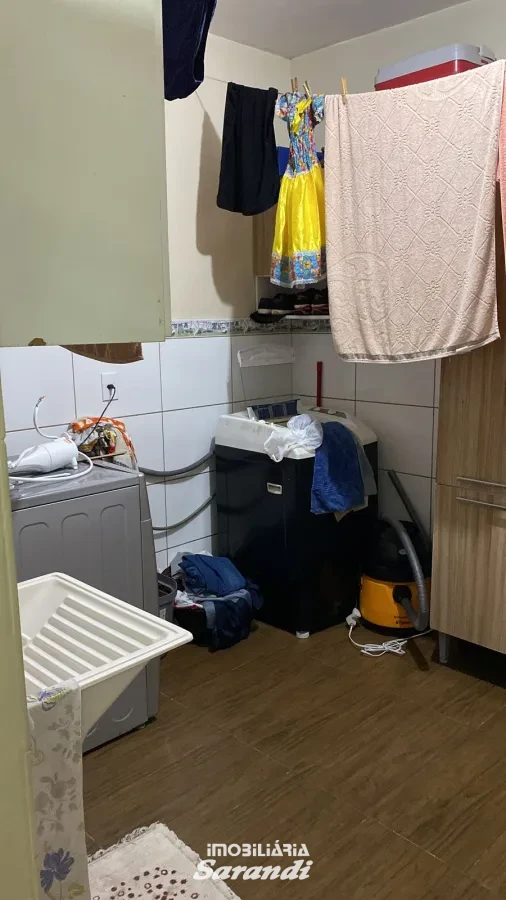 Imagem de Casa alvenaria três pisos bairro  Rubem Berta Porto Alegre