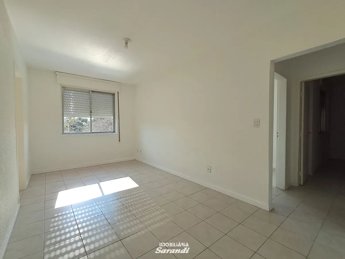 Imagem de Apartamento de fundos na Assis Brasil, com fácil acesso a comércio local e transporte.