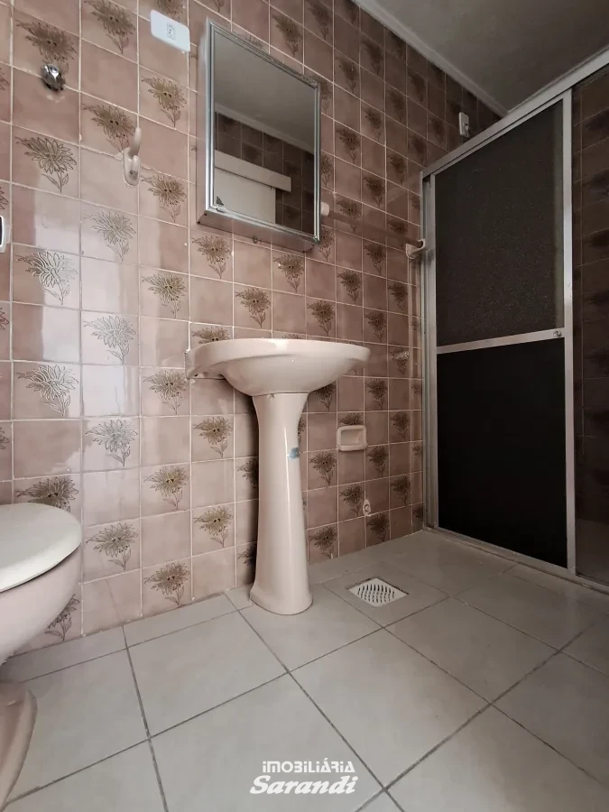 Imagem de Apartamento de fundos na Assis Brasil, com fácil acesso a comércio local e transporte.