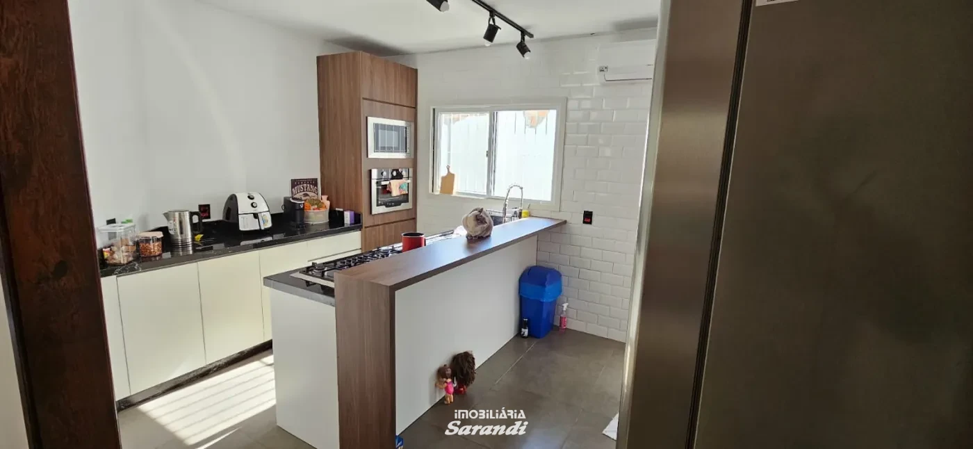 Imagem de Casa de alvenaria financiavel com área de 90,25m² três dormitórios semi mobiliada