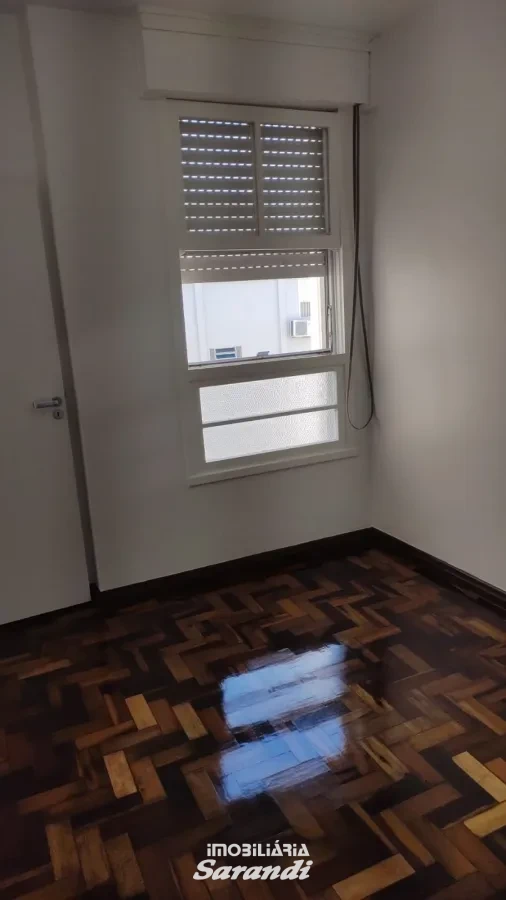 Imagem de Apartamento reformado quarto andar  com dois dormitórios bairro sarandi Porto Alegre.