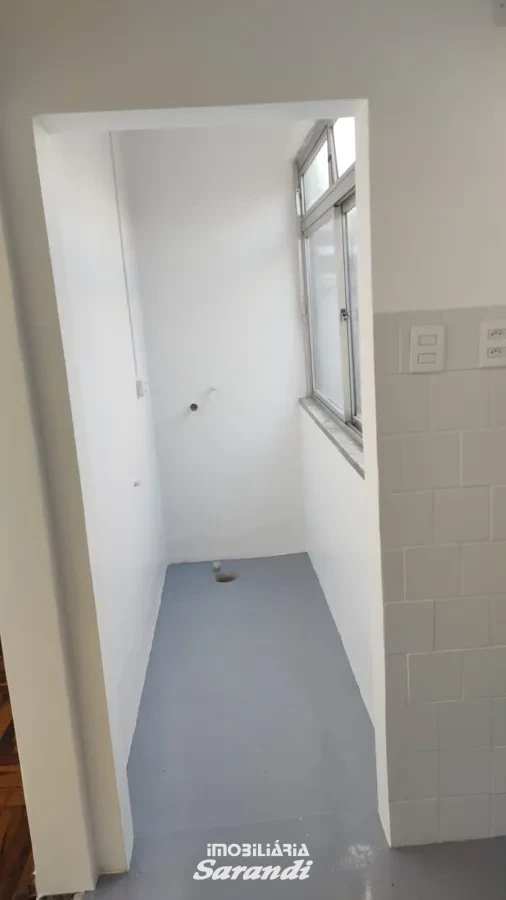 Imagem de Apartamento reformado quarto andar  com dois dormitórios bairro sarandi Porto Alegre.