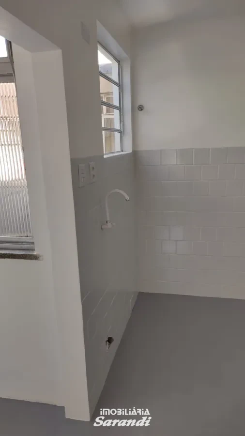 Imagem de Apartamento reformado quarto andar  com dois dormitórios bairro sarandi Porto Alegre.