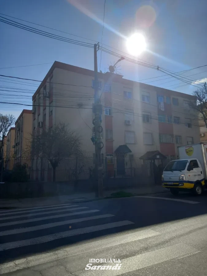 Imagem de Apartamento terreno bairro Leopoldina Porto Alegre com um dormitório e com garagem escriturada