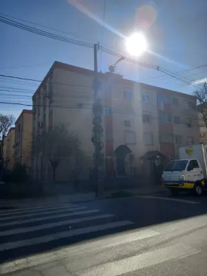 Imagem de Apartamento terreno bairro Leopoldina Porto Alegre com um dormitório e com garagem escriturada