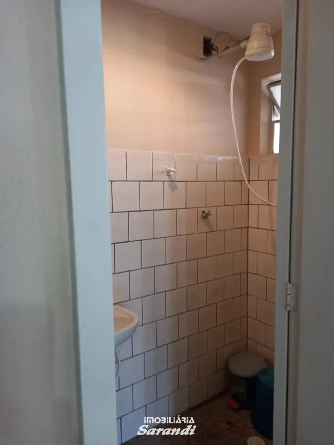 Imagem de Apartamento terreno bairro Leopoldina Porto Alegre com um dormitório e com garagem escriturada