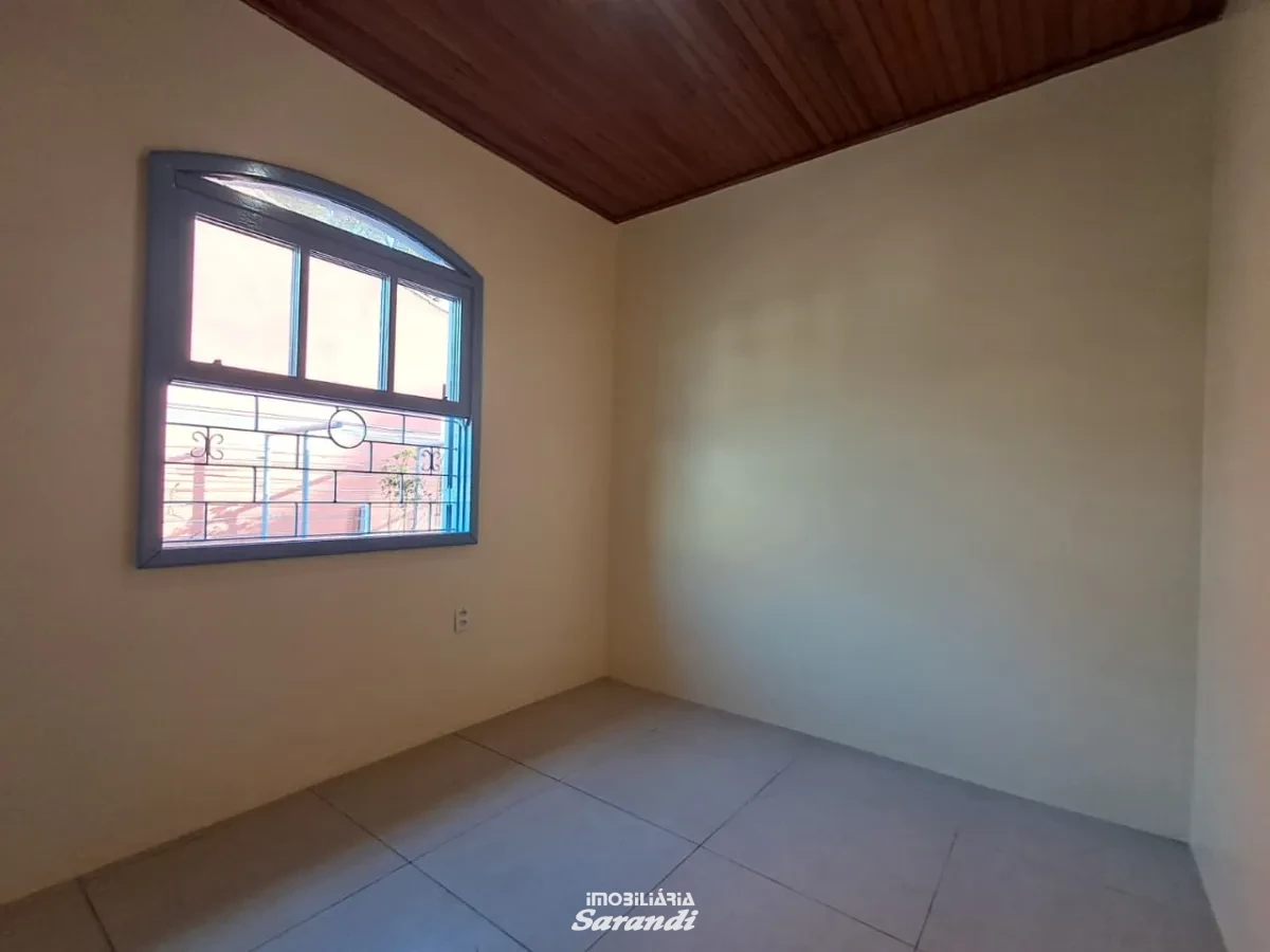 Imagem de Casa alvenaria de 2 dormitórios no bairro Sarandi com vaga