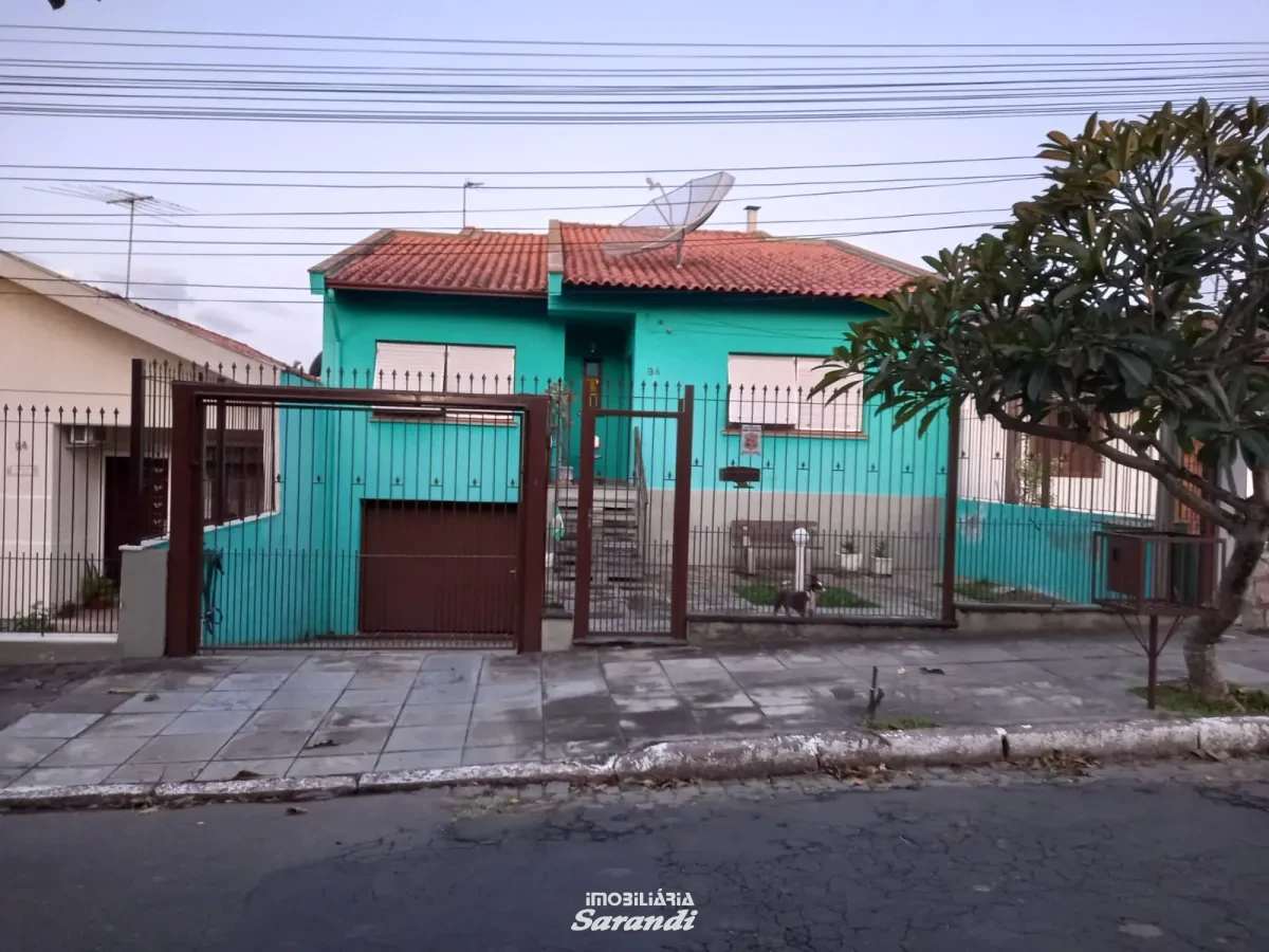 Imagem de Casa de alvenaria com área de 228,75m² com dois dormitórios e uma suíte Jardim sabára Porto Alegre