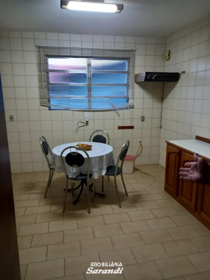 Imagem de Casa de alvenaria com área de 228,75m² com dois dormitórios e uma suíte Jardim sabára Porto Alegre