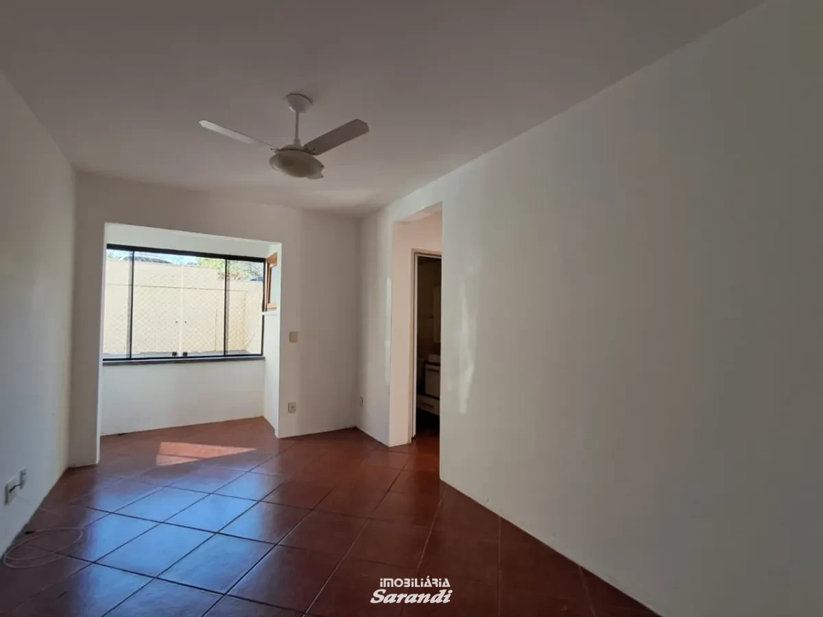 Imagem de Apartamento térreo com 2 dormitórios e vaga de garagem.