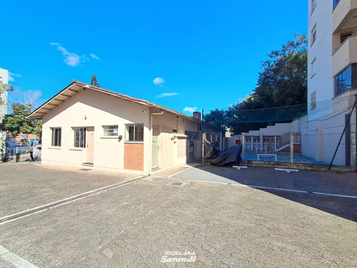 Imagem de Apartamento térreo com 2 dormitórios e vaga de garagem.