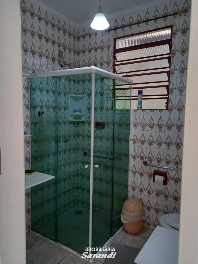 Imagem de Casa reformada com três dormitórios bairro sarandi Porto Alegre