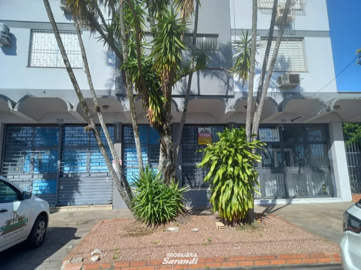 Imagem de Bela loja comercial próxima da avenida Baltazar de Oliveira Garcia com área de 89,,94m² com salão amplo e dois banheiros