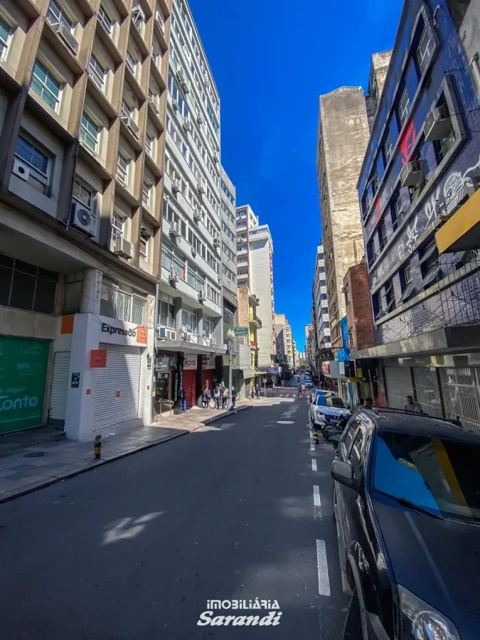 Imagem de Sala comercial primeiro andar centro de Porto Alegre, localizada no centro com área de 61,00m²
