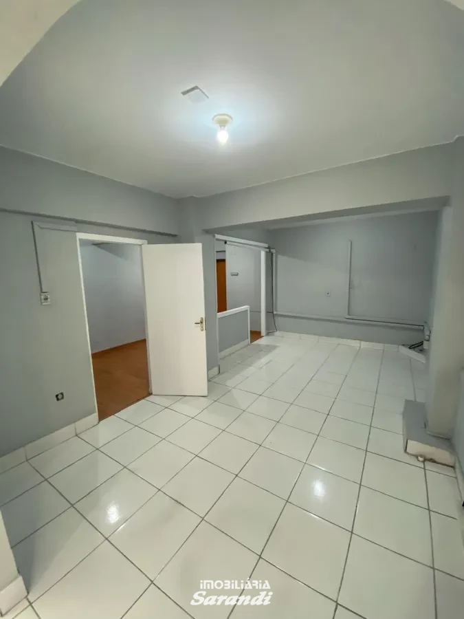 Imagem de Sala comercial primeiro andar centro de Porto Alegre, localizada no centro com área de 61,00m²