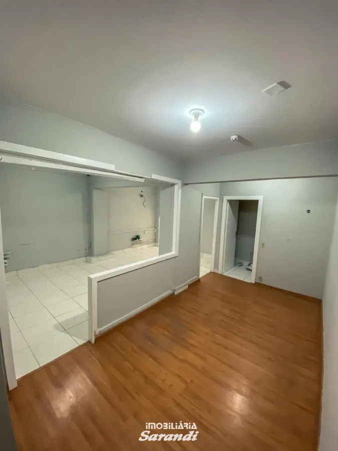 Imagem de Sala comercial primeiro andar centro de Porto Alegre, localizada no centro com área de 61,00m²