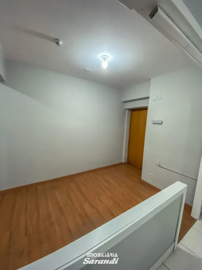 Imagem de Sala comercial primeiro andar centro de Porto Alegre, localizada no centro com área de 61,00m²