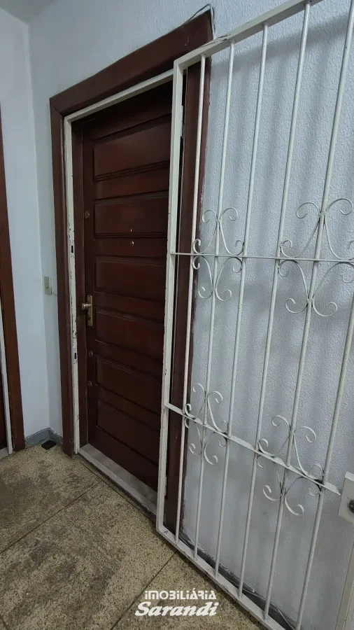 Imagem de Apartamento de três dormitórios com garagem coberta, que ACEITA VENDA POR COMPRA ASSISTIDA.