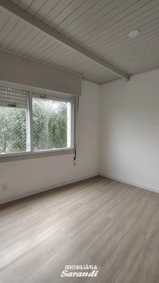 Imagem de Apartamento de três dormitórios com garagem coberta, que ACEITA VENDA POR COMPRA ASSISTIDA.