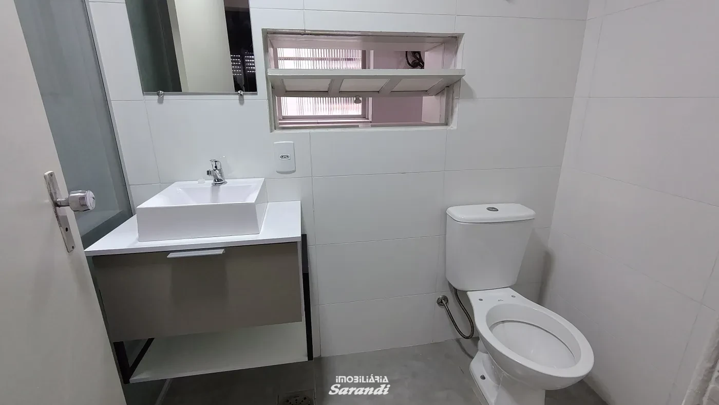 Imagem de Apartamento de três dormitórios com garagem coberta, que ACEITA VENDA POR COMPRA ASSISTIDA.