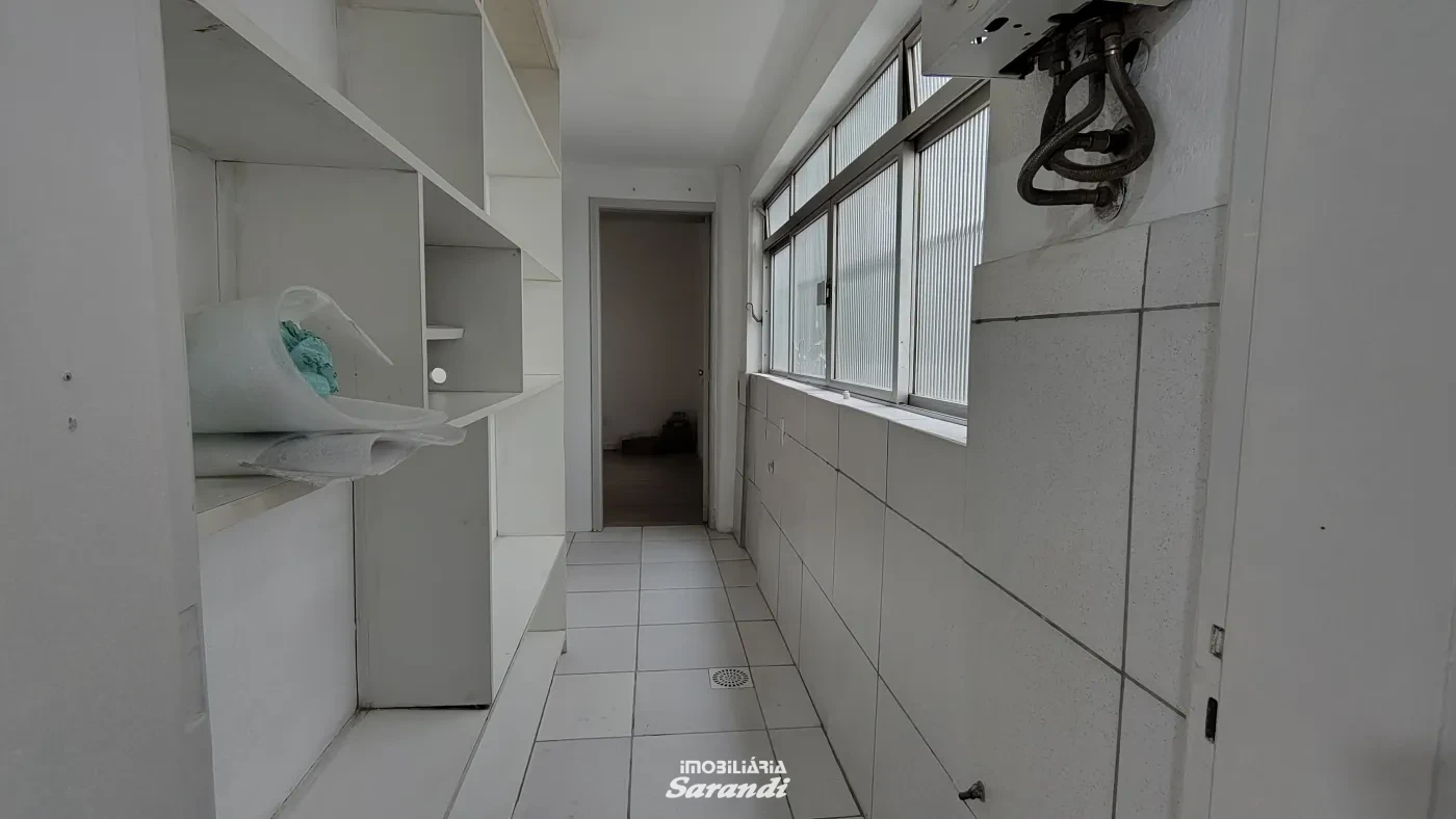 Imagem de Apartamento de três dormitórios com garagem coberta, que ACEITA VENDA POR COMPRA ASSISTIDA.
