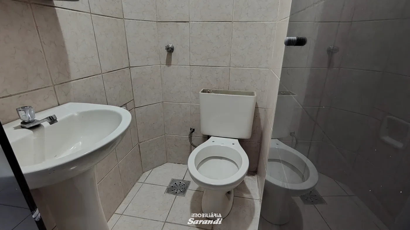 Imagem de Apartamento de três dormitórios com garagem coberta, que ACEITA VENDA POR COMPRA ASSISTIDA.