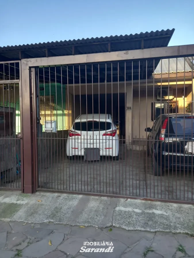 Imagem de Casa de alvenaria com três dormitórios bairro  Santa Rosa de Lima Porto Alegre